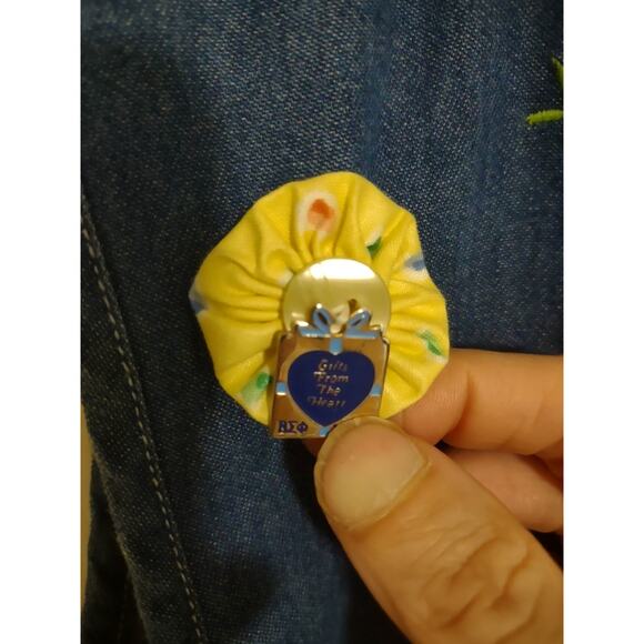 Vintage Sigrid Olsen Sport Denim Vest Large With Balfour Sorority Pins Unique - Picture 9 of 11